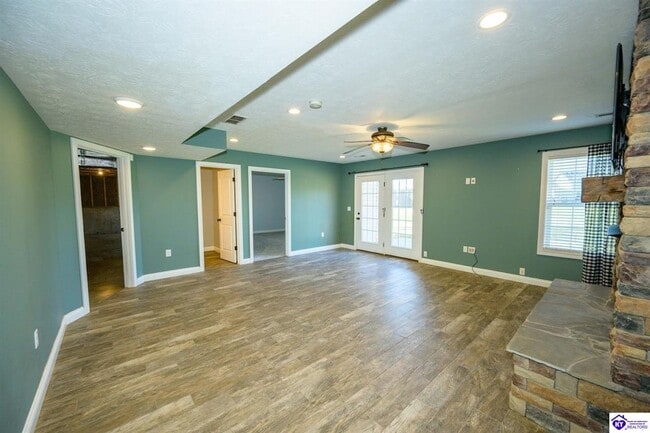 Building Photo - 309 Castleton Ct