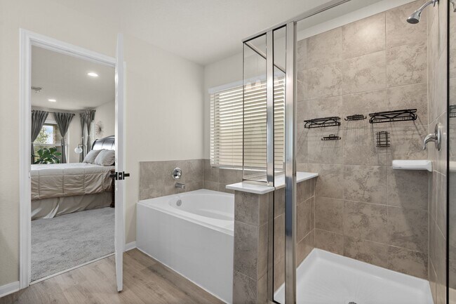 Building Photo - 10433 Russell Pines Dr