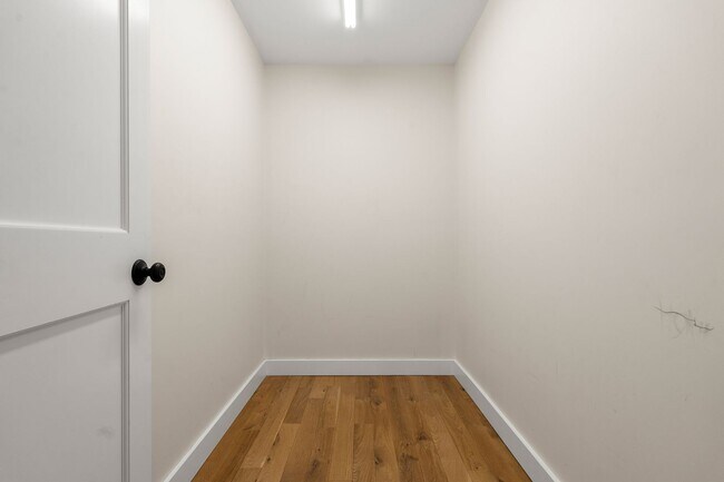 Building Photo - Keystone