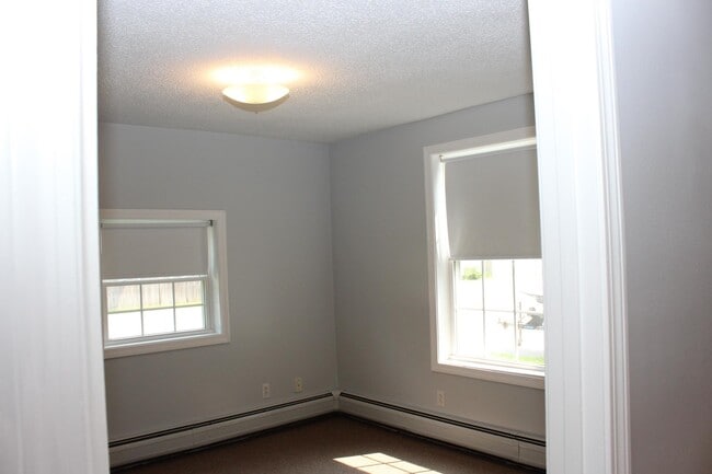 Building Photo - 166 Whittier Rd