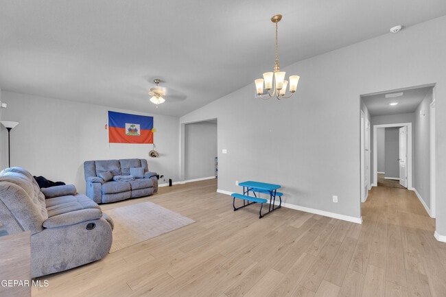 Building Photo - 14557 Desert Poppy Ct