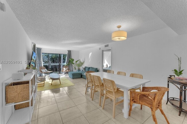Building Photo - 255 Galen Dr