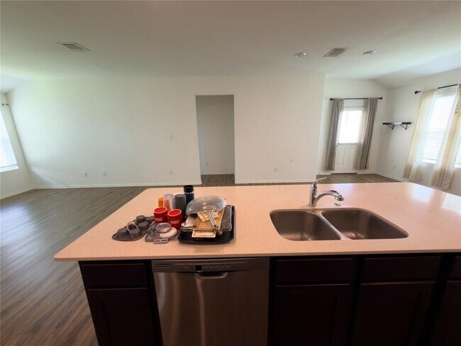 Building Photo - 21417 Wilmiller Ln