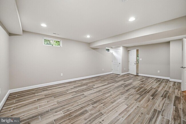 Building Photo - 8474 Ararat Ct