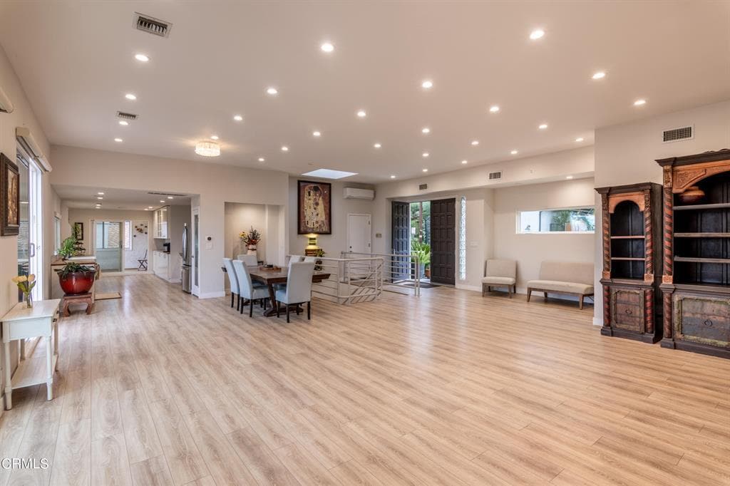 Building Photo - 5035 Escobedo Dr