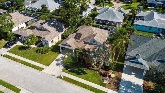 Building Photo - 4615 4th Ave Dr E