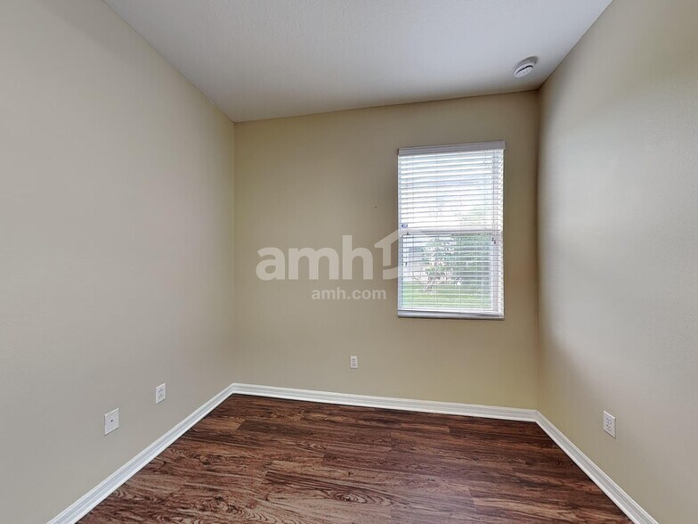 Building Photo - 1942 Beardsley Dr