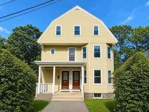 Building Photo - 35 Palmer St