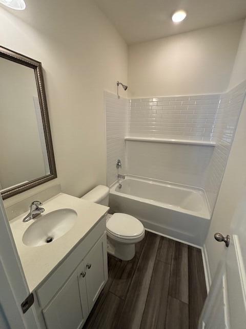 Building Photo - 335 Acorn St