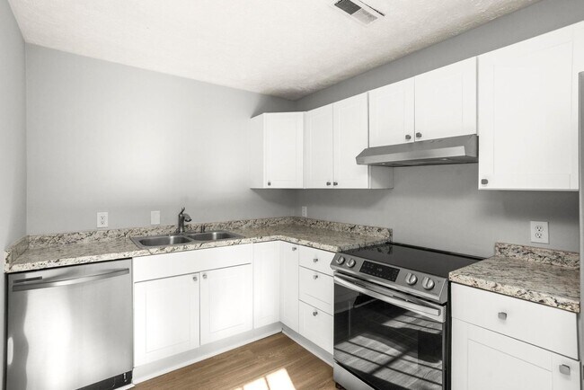 Building Photo - 3307 Falls Creek Dr