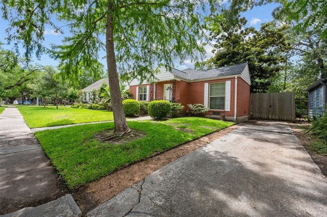 Building Photo - 2311 Addison Rd