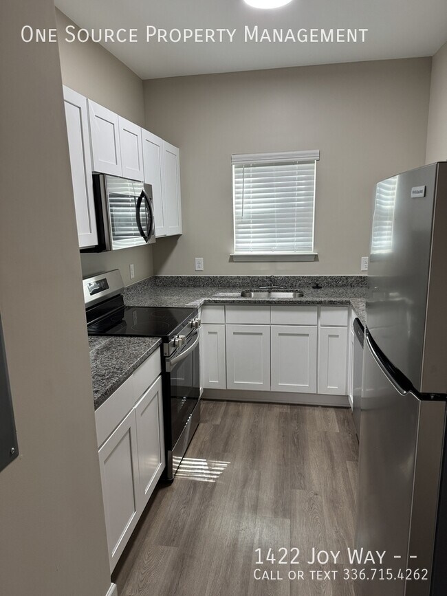 Building Photo - 1422 Joy Wy