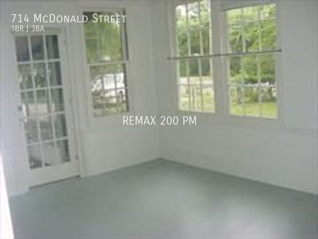 Building Photo - 714 McDonald Terrace
