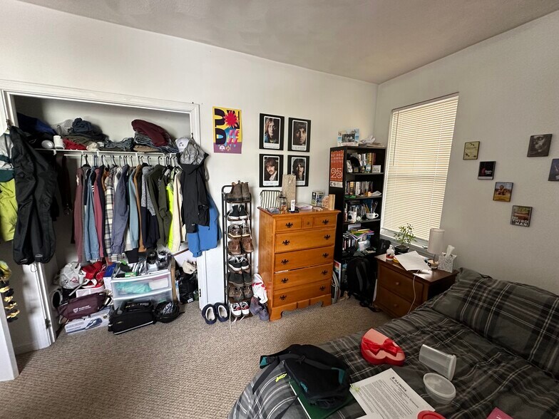 Building Photo - 58 Mansfield St