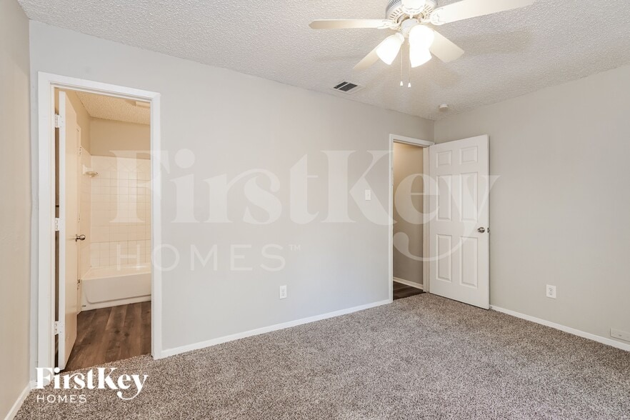 Building Photo - 924 Kimbrough St