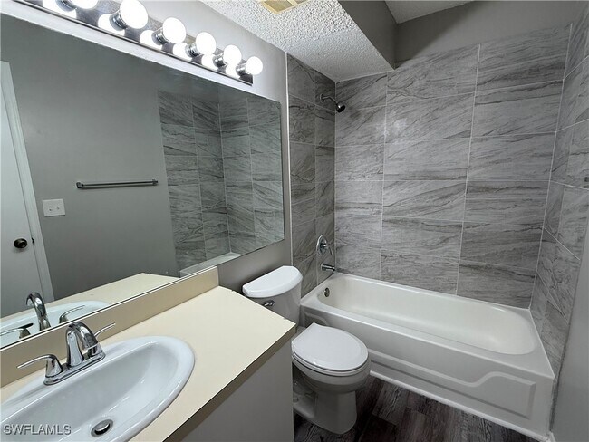 Building Photo - 13521 Eagle Ridge Dr