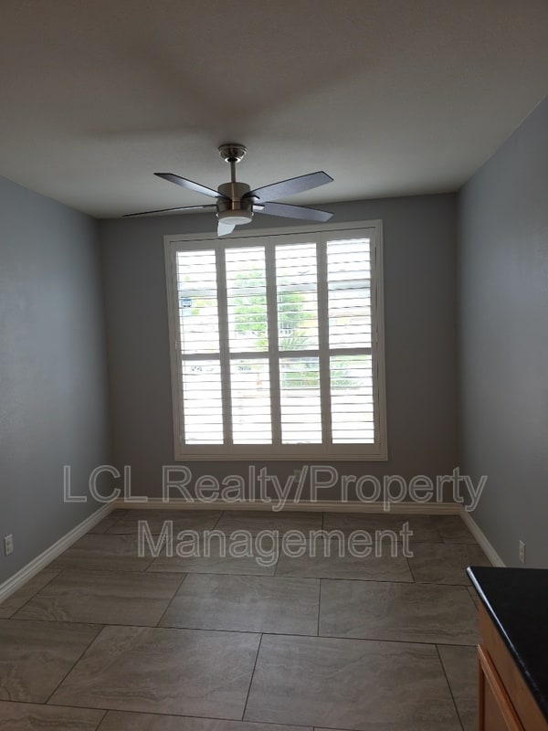 Building Photo - 27831 Blackhawk Rd