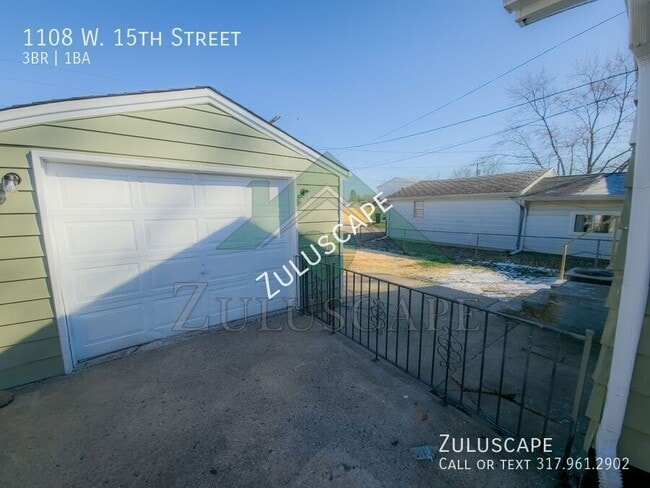 Building Photo - 1108 W 15th St