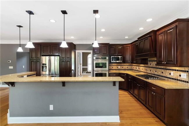 Building Photo - 2755 Runnelwood Ln