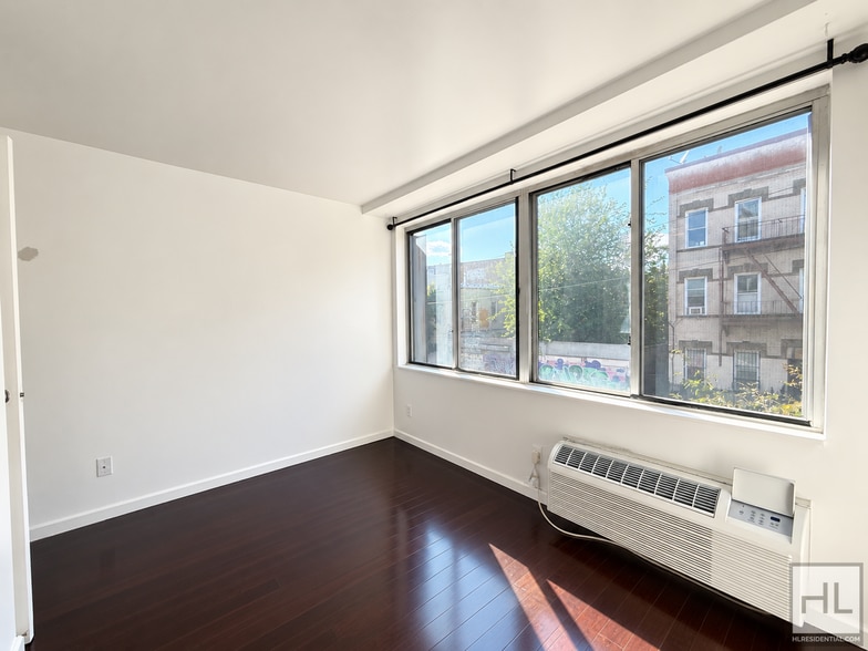 Building Photo - STANHOPE STREET / Bushwick 2-Bed 1 Bath