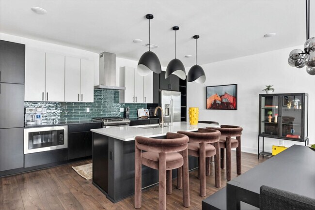 Building Photo - 103 Lucile St