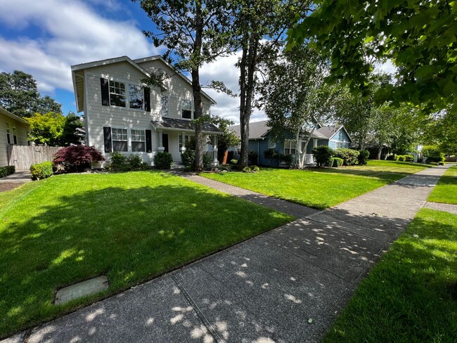 Building Photo - DuPont 3 bedroom Home in Palisade Village