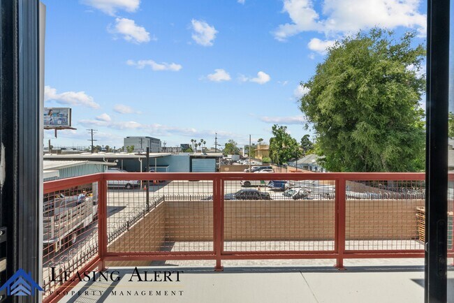 Building Photo - 5617 Klump Ave