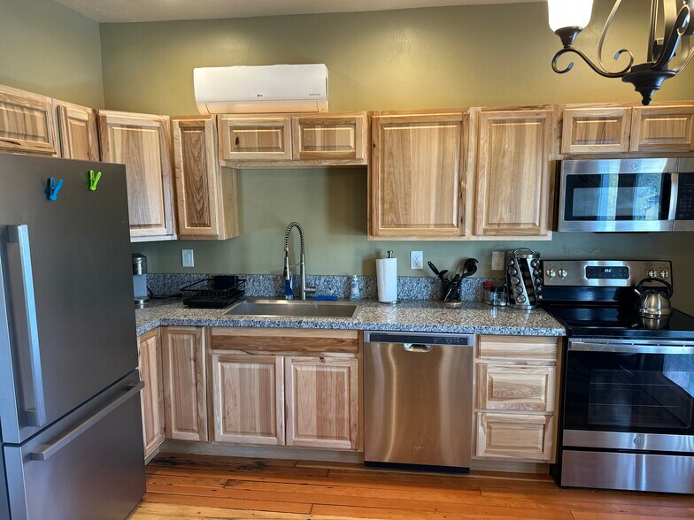 Primary Photo - 1309 Michigan Ave