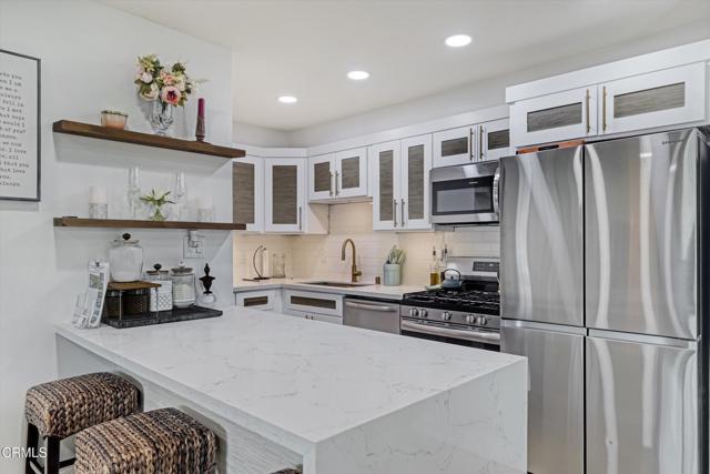 Building Photo - 660 Sunfish Way