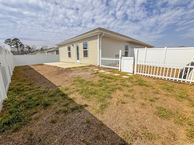 Building Photo - 264 Jeff Waters Cir