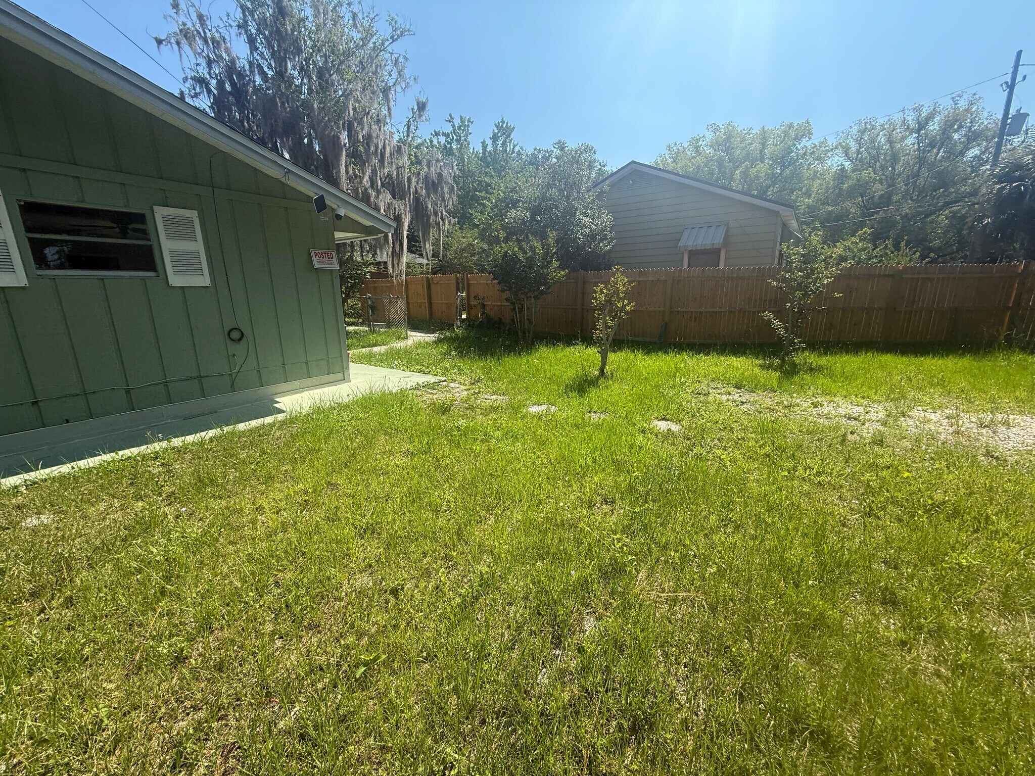 Building Photo - 2652 Merwyn Rd