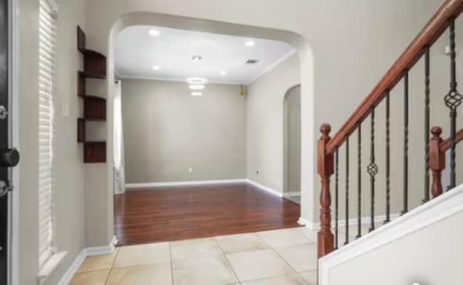 Building Photo - Stunning & Elegant Home in Forest Creek with Spacious Living & Prime Location