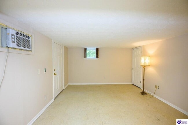 Building Photo - 5918 S Wilson Rd
