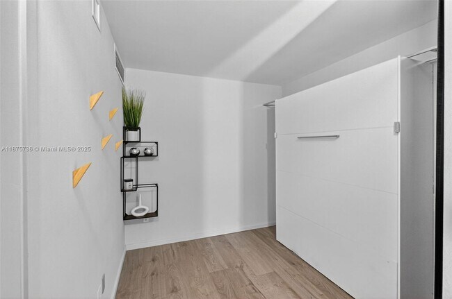 Building Photo - 50 Biscayne Blvd