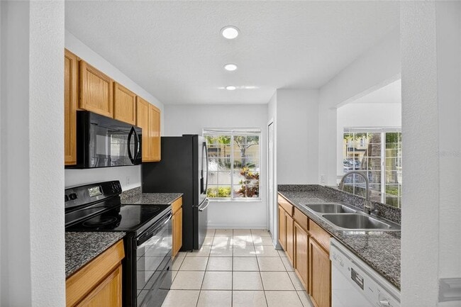Building Photo - 10737 Keys Gate Dr