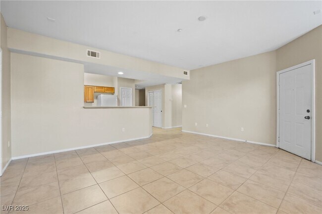 Building Photo - 5855 Valley Dr