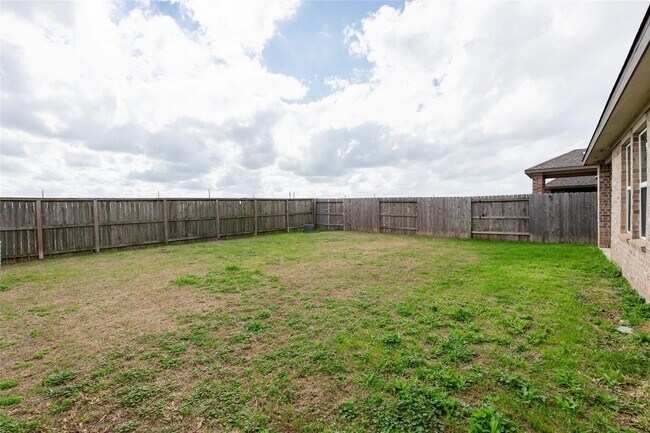 Building Photo - 24207 Asher Hollow Ln
