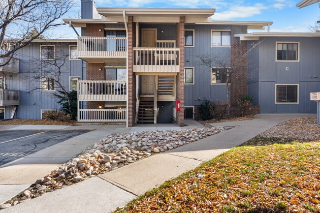 Primary Photo - North Boulder Condo!