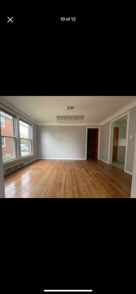 Building Photo - 2231 S Green Rd