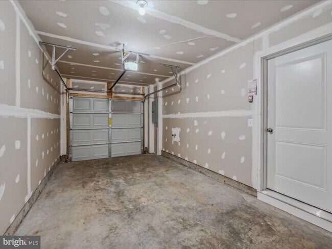 Building Photo - 180 Cooperage Rd
