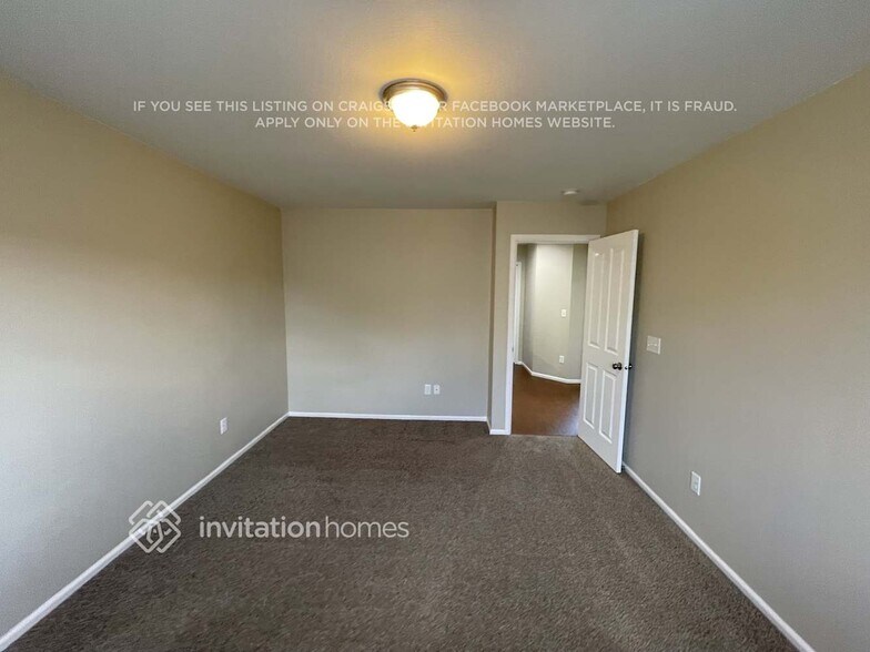 Building Photo - 3524 Celebration Ave E