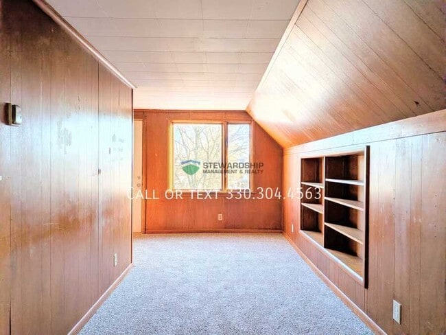 Building Photo - 18 5th St NE