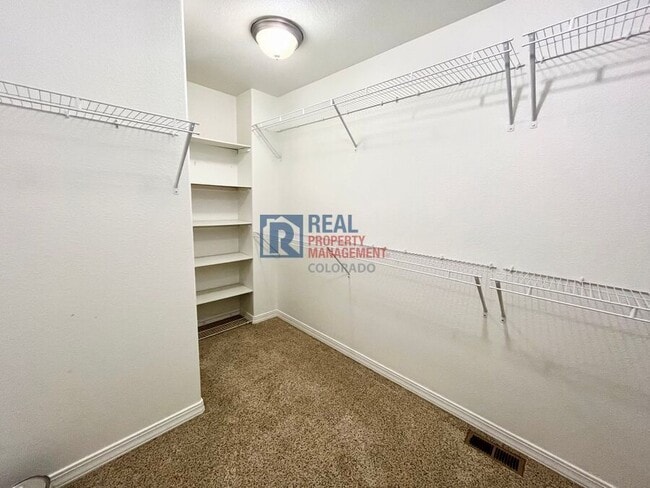 Building Photo - 10831 Fossil Dust Dr