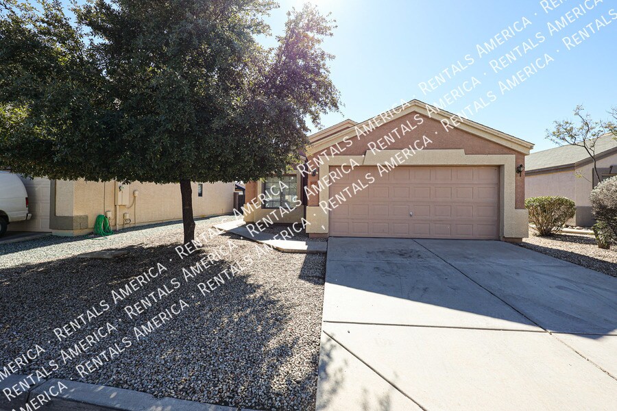Building Photo - 6817 E Quiet Retreat