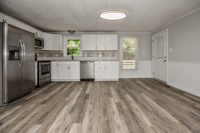 Building Photo - 4792 NC-73