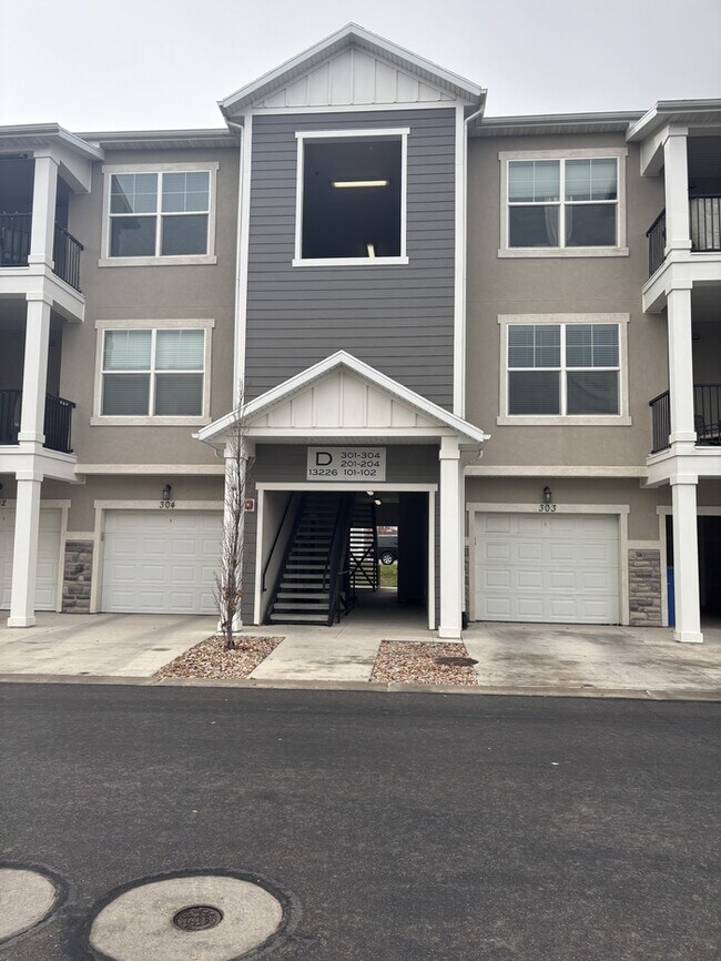Primary Photo - 3 bedroom condo in Herriman