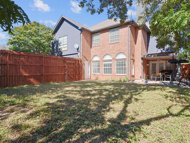 Building Photo - 501 Halifax Ln