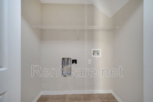 Building Photo - 14423 Bluebird Park Rd