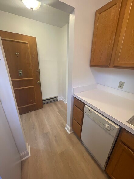 Building Photo - 111 Norway St