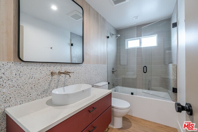 Building Photo - 12425 Texas Ave